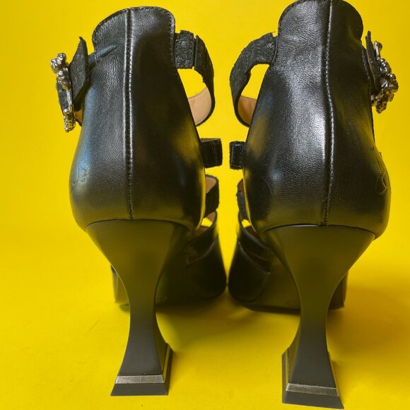 Fluevog ESOTERIC TEMPTATIONS ROS STRAPPY SHOE W/ SKULLS, size 9.5, black. - Picture 4 of 16